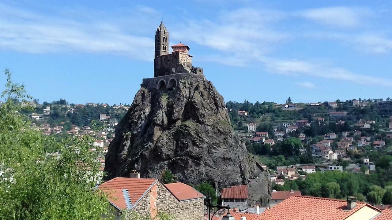 Le Puy-en-VelayLe Petit Seguret公寓 外观 照片