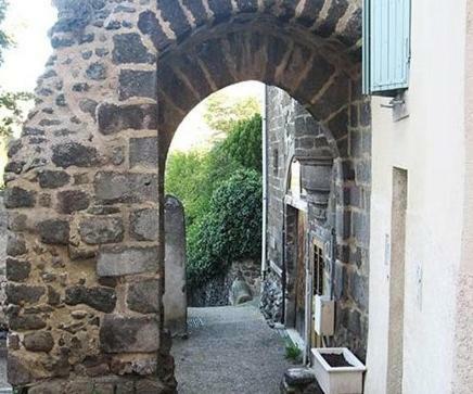 Le Puy-en-VelayLe Petit Seguret公寓 外观 照片