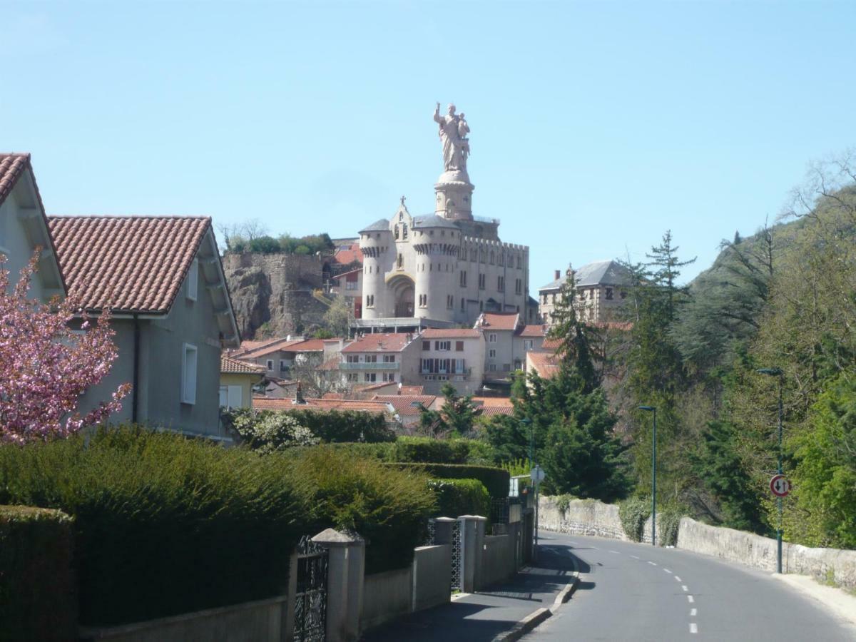 Le Puy-en-VelayLe Petit Seguret公寓 外观 照片